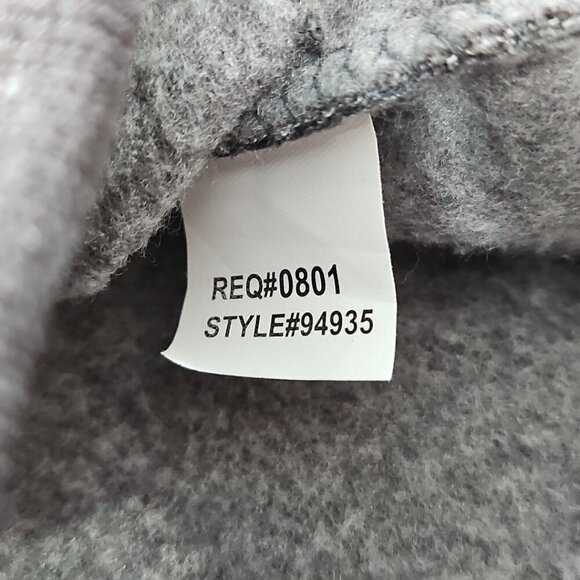 NWT Stitches Atlanta Braves MLB Men's X-Large V-Neck Hooded Grey Sweatshirt NEW - Picture 7 of 16